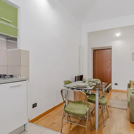 Guesthost - Lovely Flat Near Parco Del Valentino Apartman *