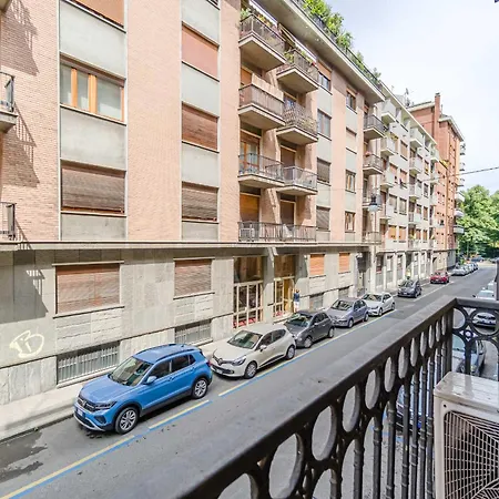 Apartman Guesthost - Lovely Flat Near Parco Del Valentino Torino