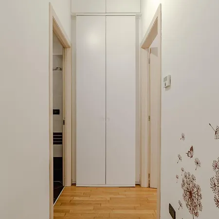 Guesthost - Lovely Flat Near Parco Del Valentino