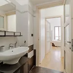 Guesthost - Lovely Flat Near Parco Del Valentino Apartmán