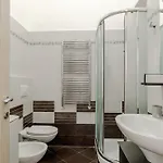 Guesthost - Lovely Flat Near Parco Del Valentino Apartmán