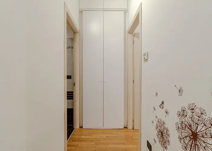 Guesthost - Lovely Flat Near Parco Del Valentino