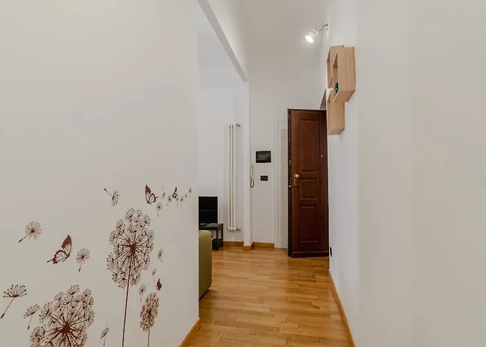 Guesthost - Lovely Flat Near Parco Del Valentino * 都灵